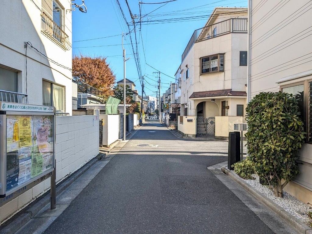南ときわ台ローヤルコーポ　前面道路
